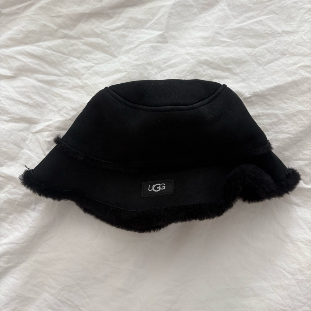 NWOT UGG Classic Black Shearling Hat